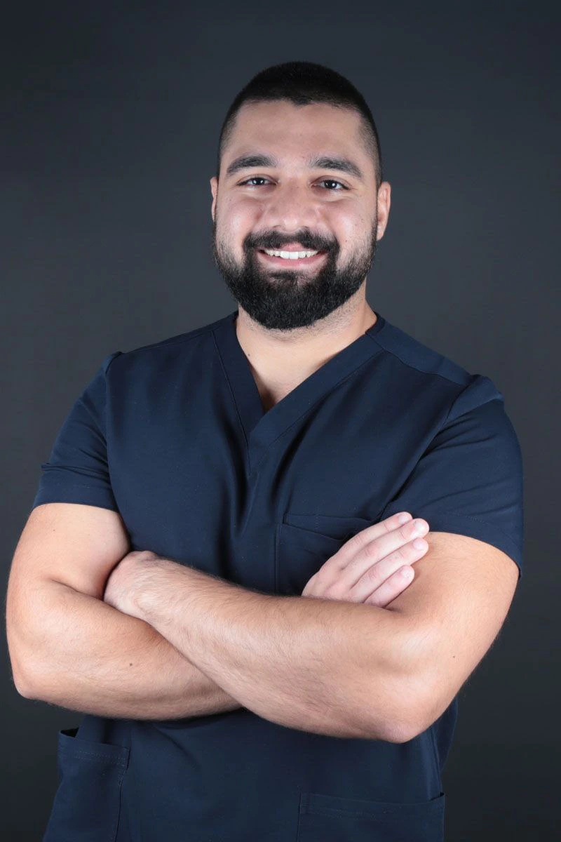 Dr Hassanain Younes